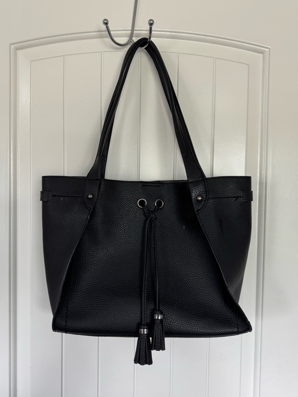 Jessica Simpson Black Pebbled Faux Leather Tote Bag Tassel Shoulder Purse